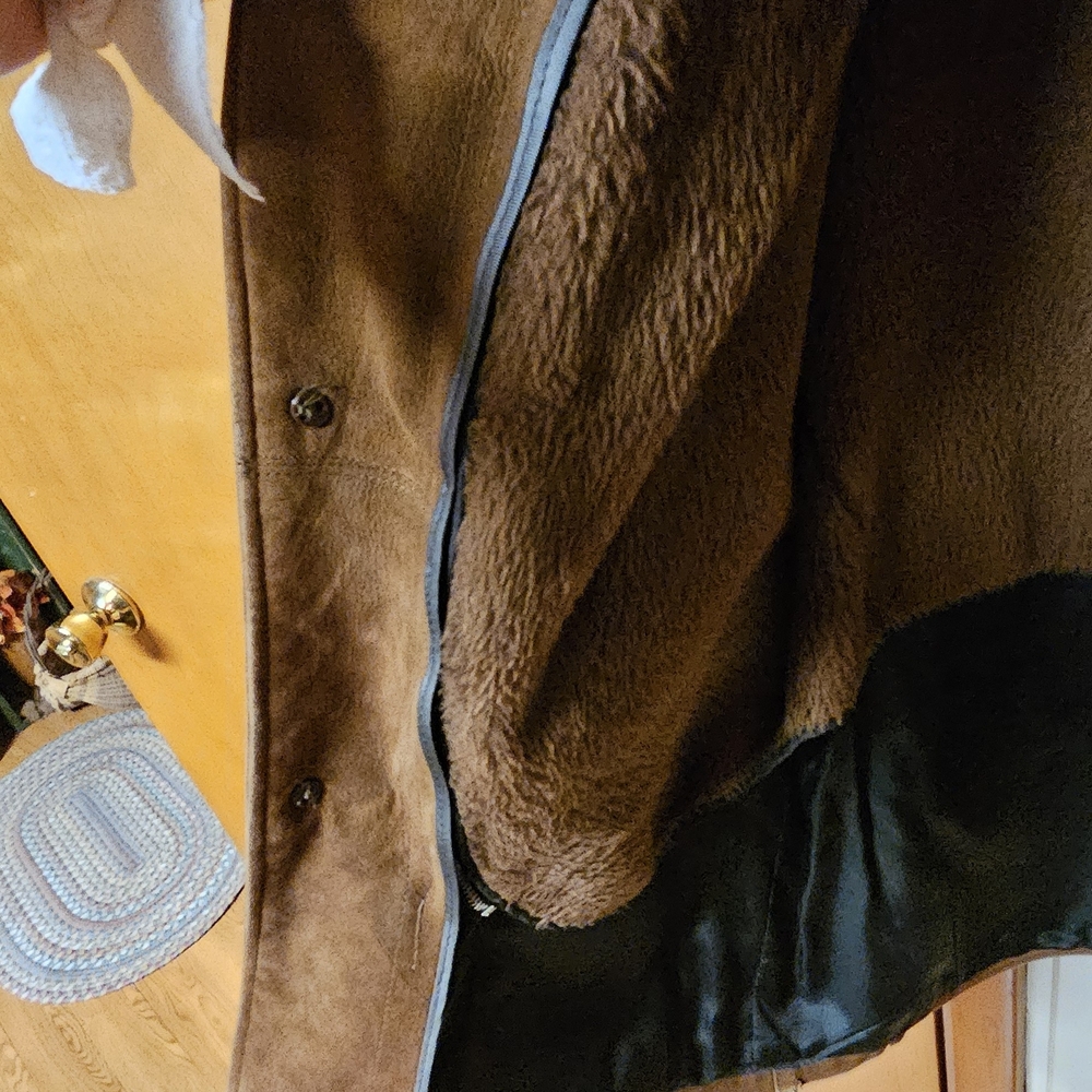 Vintage Wickfield Men's Brown Suede Jacket - Picture 4 of 10
